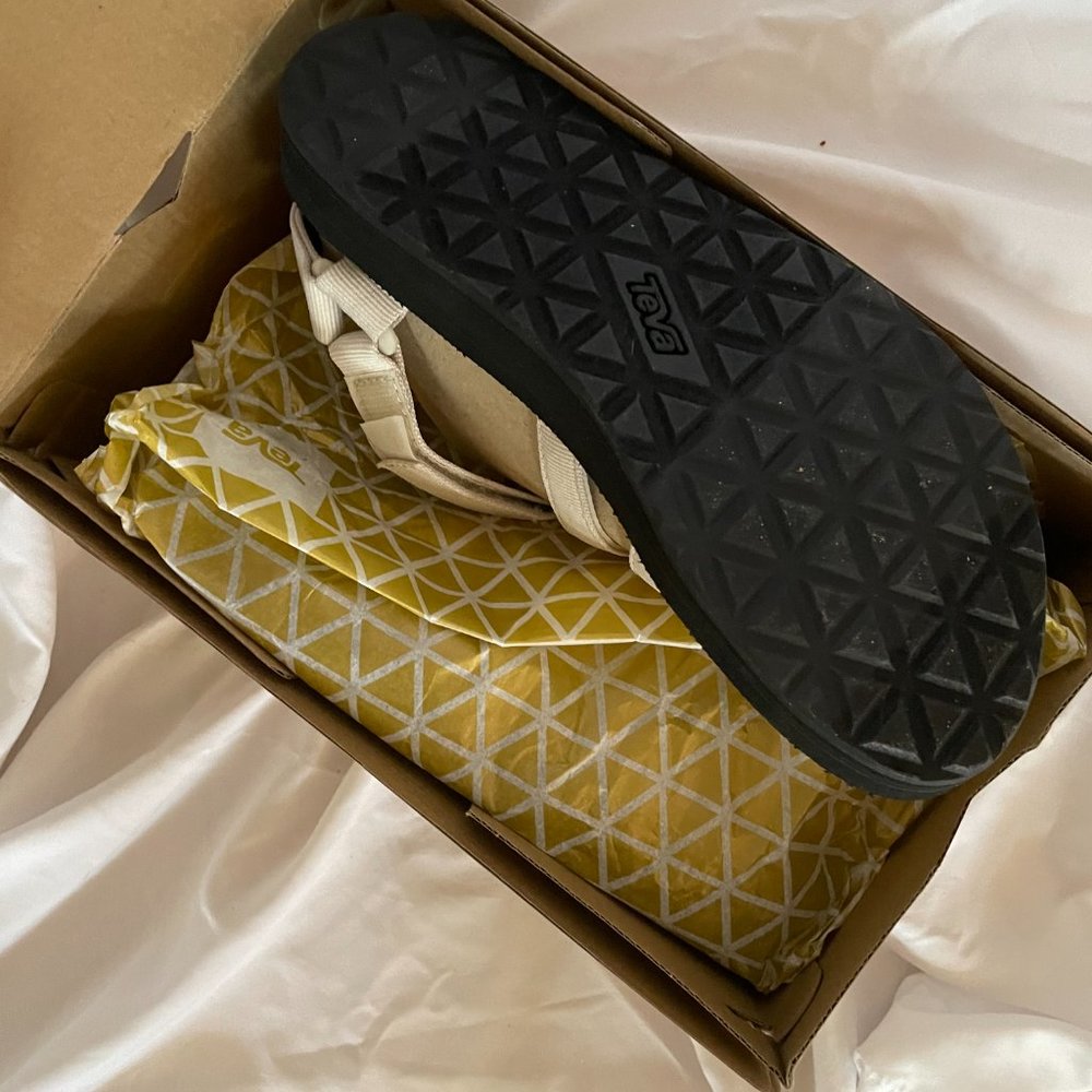 Never Worn TEVAS! - Picture 3 of 8